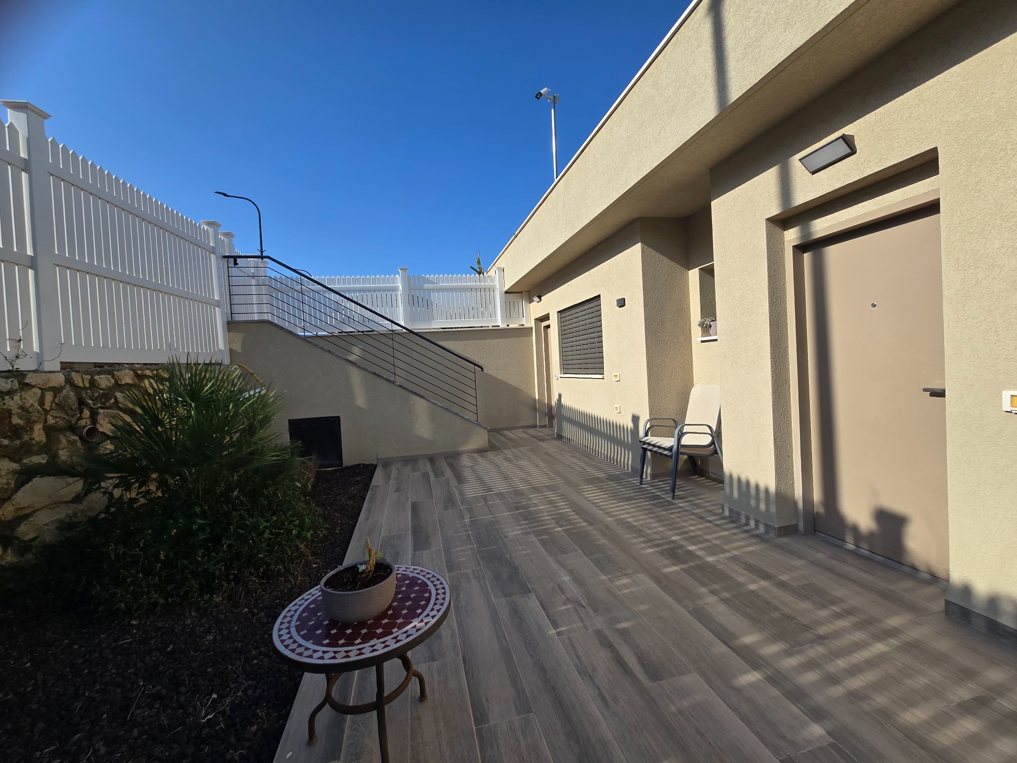 מתחם חיצוני ונוף